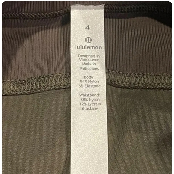 Lululemon Dance Studio Street City Mid-Rise Crop 25” Size 4 Dark Olive Yoga - Picture 6 of 7